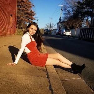 Meet your Posher, Makayla